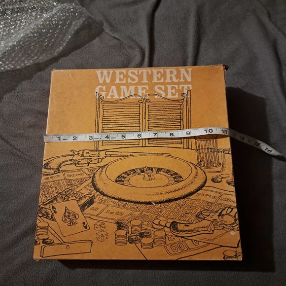GAME NIGHT FUN! VERY VINTAGE - Beautiful and fun Western Game set Circa 1970 - Picture 9 of 9